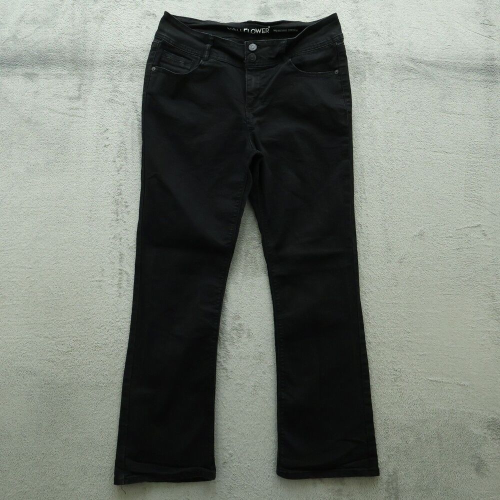 Wallflower Jeans Junior's Size 13 Mid-Rise Bootcut Luscious Curvy Fit 30" Inseam